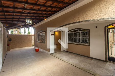 Casa de condomínio para alugar com 225m², 2 quartos e 1 vaga Casa de condomínio para alugar com 225m², 2 quartos e 1 vagaGaragem