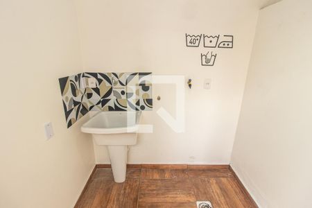 Casa de condomínio para alugar com 225m², 2 quartos e 1 vaga Casa de condomínio para alugar com 225m², 2 quartos e 1 vagaDetalhe da Área de Serviço