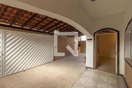 Casa de condomínio para alugar com 225m², 2 quartos e 1 vaga Casa de condomínio para alugar com 225m², 2 quartos e 1 vagaGaragem