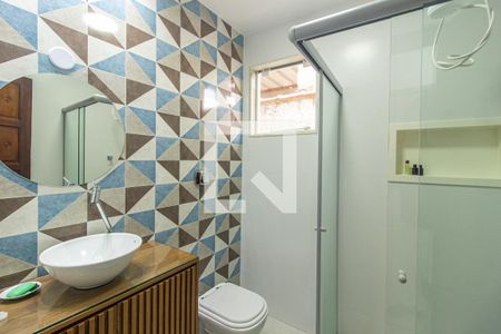 Casa de condomínio para alugar com 225m², 2 quartos e 1 vaga Casa de condomínio para alugar com 225m², 2 quartos e 1 vagaBanheiro