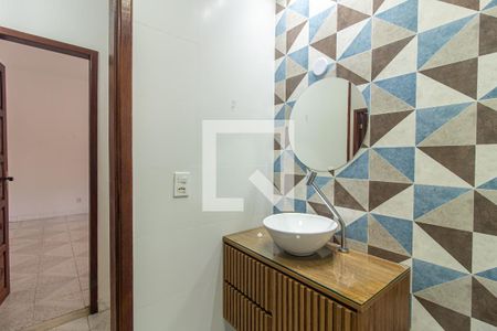 Casa de condomínio para alugar com 225m², 2 quartos e 1 vaga Casa de condomínio para alugar com 225m², 2 quartos e 1 vagaDetalhe do Banheiro