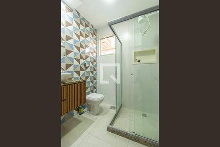 Casa de condomínio para alugar com 225m², 2 quartos e 1 vaga Casa de condomínio para alugar com 225m², 2 quartos e 1 vagaBanheiro