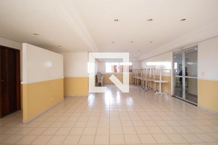 Apartamento para alugar com 47m², 2 quartos e 1 vaga Apartamento para alugar com 47m², 2 quartos e 1 vagaÁrea comum - Salão de festas