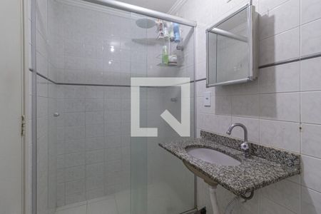 Banheiro de apartamento para alugar com 2 quartos, 47m² em Centro, Osasco