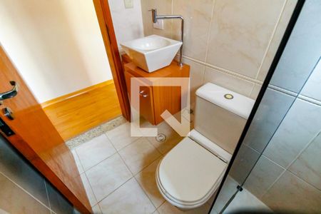 Casa para alugar com 174m², 3 quartos e 2 vagas Casa para alugar com 174m², 3 quartos e 2 vagasBanheiro Corredor