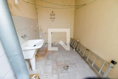 Casa para alugar com 174m², 3 quartos e 2 vagas Casa para alugar com 174m², 3 quartos e 2 vagasÁrea de Serviço