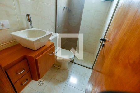 Casa para alugar com 174m², 3 quartos e 2 vagas Casa para alugar com 174m², 3 quartos e 2 vagasBanheiro Corredor