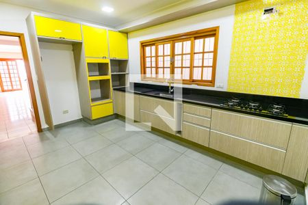 Casa para alugar com 174m², 3 quartos e 2 vagas Casa para alugar com 174m², 3 quartos e 2 vagasCozinha - Armários