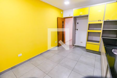 Casa para alugar com 174m², 3 quartos e 2 vagas Casa para alugar com 174m², 3 quartos e 2 vagasCozinha - Armários