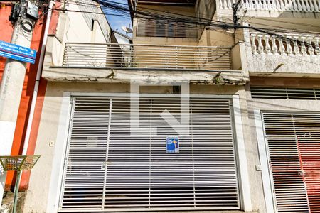 Casa para alugar com 174m², 3 quartos e 2 vagas Casa para alugar com 174m², 3 quartos e 2 vagasFachada