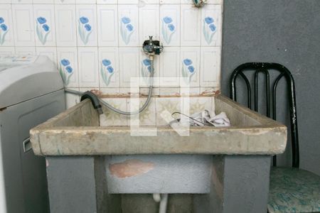 Casa à venda com 90m², 2 quartos e 2 vagasArea de Serviço