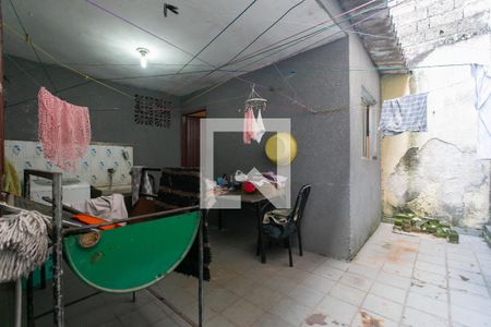 Casa à venda com 90m², 2 quartos e 2 vagasArea de Serviço