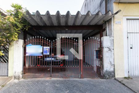 Casa à venda com 90m², 2 quartos e 2 vagasFachada