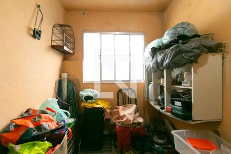 Casa à venda com 90m², 2 quartos e 2 vagasQuarto de Serviço