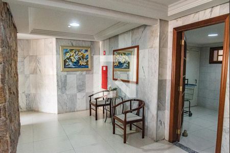 Apartamento para alugar com 64m², 2 quartos e 1 vaga Apartamento para alugar com 64m², 2 quartos e 1 vagaHall de entrada