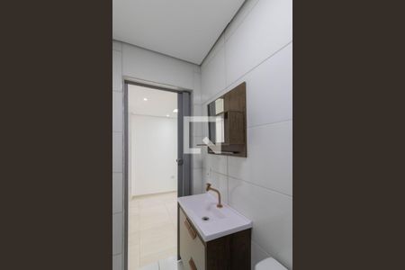 Banheiro de casa para alugar com 1 quarto, 27m² em Jardim Maia, Guarulhos