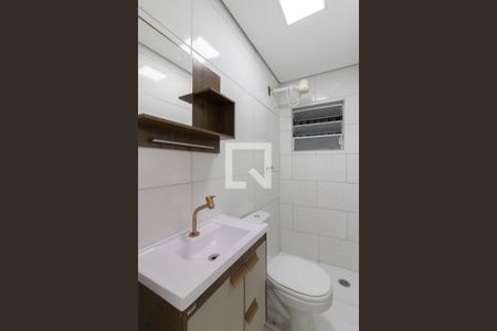 Banheiro de casa para alugar com 1 quarto, 27m² em Jardim Maia, Guarulhos