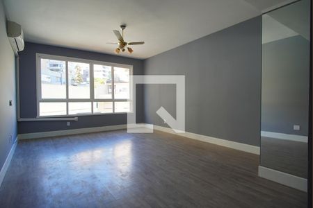 Sala  de apartamento para alugar com 2 quartos, 90m² em Rio Branco, Porto Alegre