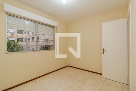 Quarto 1 de apartamento para alugar com 2 quartos, 55m² em Santo Antônio, Porto Alegre