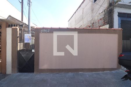 Casa para alugar com 80m², 1 quarto e sem vagaFachada do condomínio. 