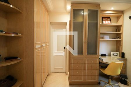 Apartamento à venda com 143m², 4 quartos e 3 vagasSuíte 3