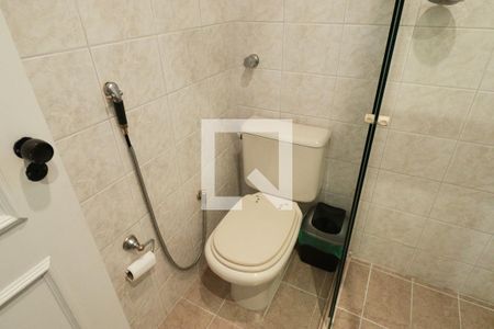 Apartamento à venda com 143m², 4 quartos e 3 vagasBanheiro da Suíte 1