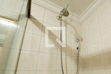 Apartamento à venda com 143m², 4 quartos e 3 vagasSuíte 3 - Chuveiro