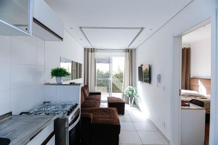 Sala/Cozinha/Área de Serviço de apartamento à venda com 1 quarto, 33m² em Vila Ema, São Paulo