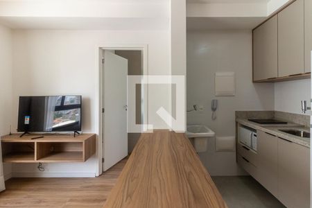 Cozinha de apartamento para alugar com 1 quarto, 26m² em República, São Paulo