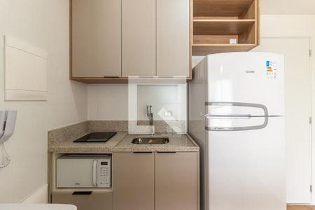 Cozinha de apartamento para alugar com 1 quarto, 26m² em República, São Paulo