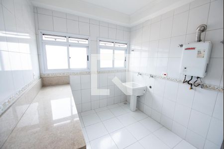 Apartamento para alugar com 120m², 3 quartos e 2 vagas Apartamento para alugar com 120m², 3 quartos e 2 vagasÁrea de Serviço