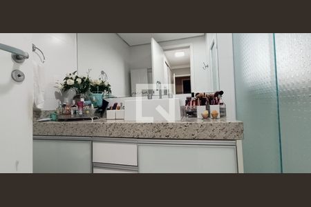 Apartamento para alugar com 136m², 3 quartos e 2 vagasBanheiro da Suíte 1