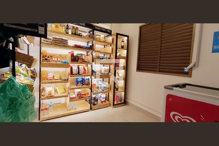 Apartamento para alugar com 136m², 3 quartos e 2 vagasÁrea Comum - Mercadinho