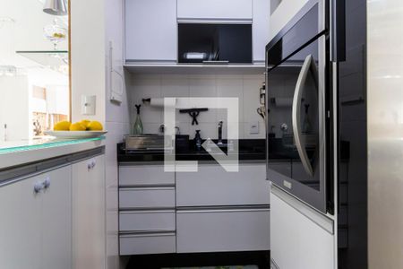 Apartamento para alugar com 85m², 2 quartos e 2 vagas Apartamento para alugar com 85m², 2 quartos e 2 vagasCozinha