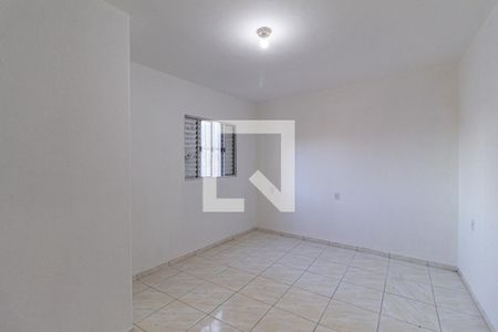 Quarto de casa para alugar com 1 quarto, 40m² em Helena Maria, Osasco