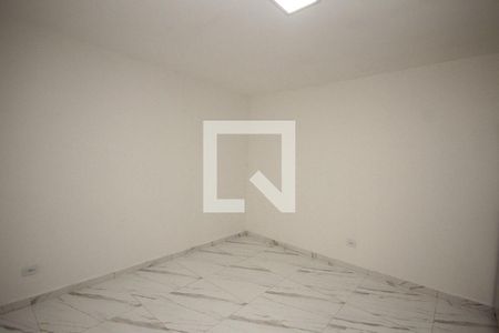 Quarto de casa para alugar com 1 quarto, 52m² em Parque dos Bancarios, São Paulo