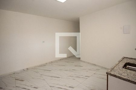 Sala e Cozinha de casa para alugar com 1 quarto, 52m² em Parque dos Bancarios, São Paulo