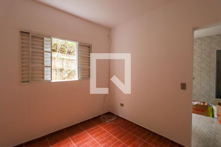 Quarto de casa para alugar com 1 quarto, 40m² em Parque Peruche, São Paulo