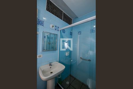 Banheiro de apartamento para alugar com 1 quarto, 49m² em Centro, Niterói