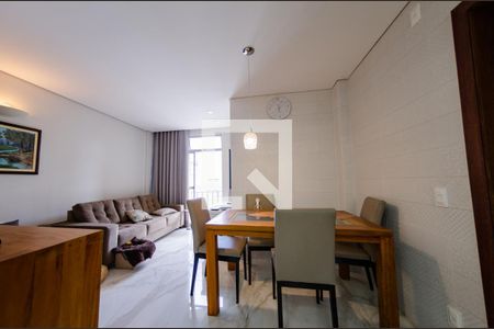 Sala de apartamento para alugar com 3 quartos, 73m² em Cidade Jardim, Belo Horizonte