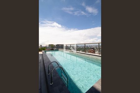 Apartamento à venda com 120m², 2 quartos e 1 vaga Apartamento à venda com 120m², 2 quartos e 1 vagaÁrea comum - Piscina