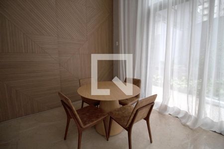 Apartamento à venda com 120m², 2 quartos e 1 vaga Apartamento à venda com 120m², 2 quartos e 1 vagaÁrea comum - Salão de festas