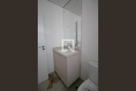 Apartamento à venda com 120m², 2 quartos e 1 vaga Apartamento à venda com 120m², 2 quartos e 1 vagaBanheiro da Suíte 2