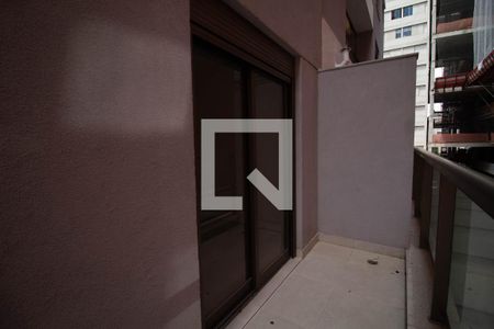 Apartamento à venda com 120m², 2 quartos e 1 vaga Apartamento à venda com 120m², 2 quartos e 1 vagaVaranda