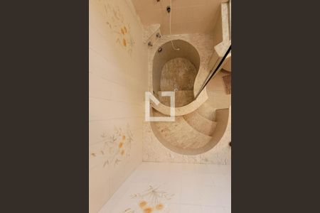 Casa à venda com 500m², 3 quartos e 6 vagasBanheiro Quarto 3 - Suíte