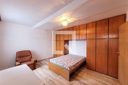 Casa à venda com 500m², 3 quartos e 6 vagasQuarto 3 - Suíte