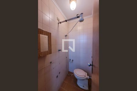 Casa à venda com 500m², 3 quartos e 6 vagasBanheiro de serviço