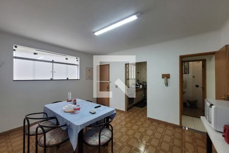 Casa à venda com 500m², 3 quartos e 6 vagasCopa