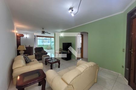 sala de estar  de casa à venda com 3 quartos, 500m² em Bosque da Saúde, São Paulo
