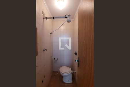 Casa à venda com 500m², 3 quartos e 6 vagasBanheiro de serviço